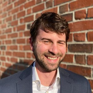 Ben Sommer Headshot.jpg